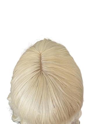 Парик женский волнистый с пробором и челкой блонд блондинка 70см из термоволокна