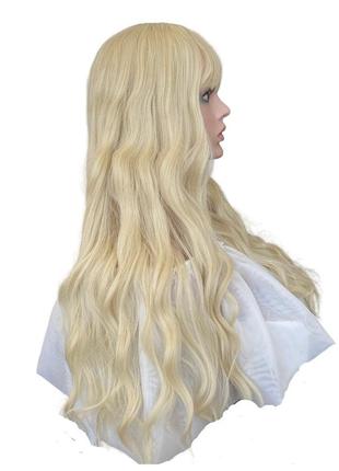 Парик женский волнистый с пробором и челкой блонд блондинка 70см из термоволокна