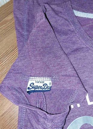 Крута фіолетова футболка з фірмовим принтом superdry made in turkey6 фото