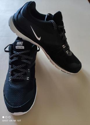 Жіночі кросівки nike