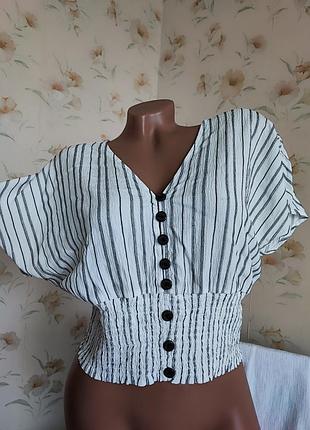 Укорочена блуза