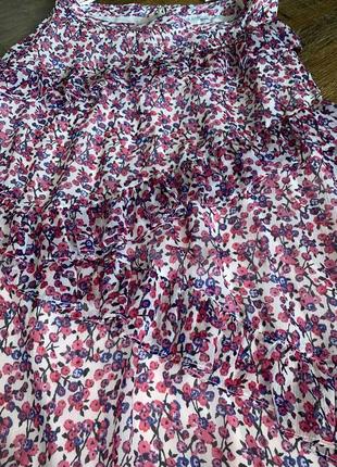 Трендова спідниця з рюшами юбка міді асиметрична спідниця topshop новая юбка с оборками юбка в цветочный принт4 фото