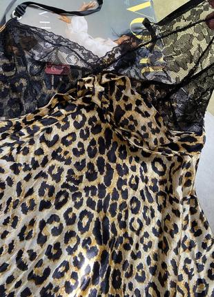 Шикарний леопардовий пеньюар з мереживом на  чашках3 фото