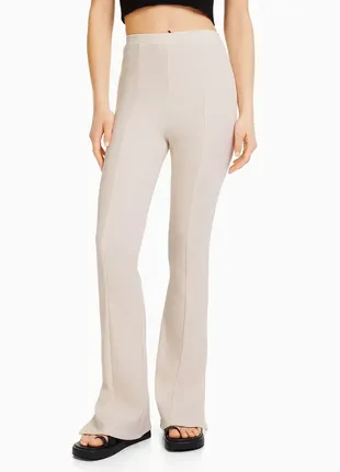 Новые брюки-клеш bershka, лосины