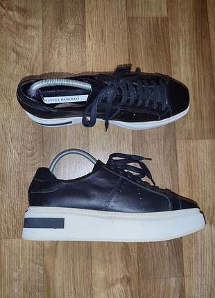 Новые женские кроссовки manuel barcelo р.40-41