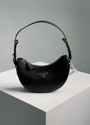 Prada arque leather shoulder bag black3 фото