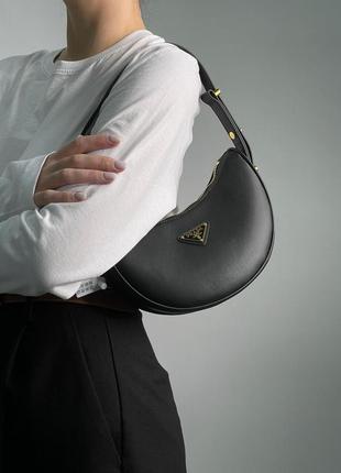 Prada arque leather shoulder bag black5 фото