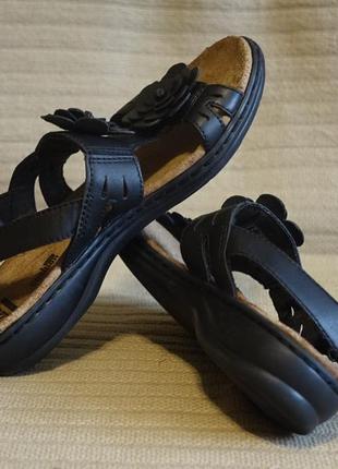 Мягкие открытые черные кожаные босоножки clarks collection англия 37 р.( 24  см.)