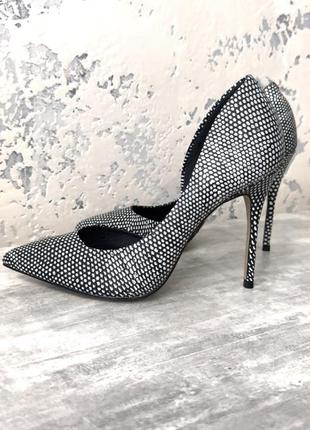 Новые кожаные туфли лодочки river island 37 36 туфли на каблуке