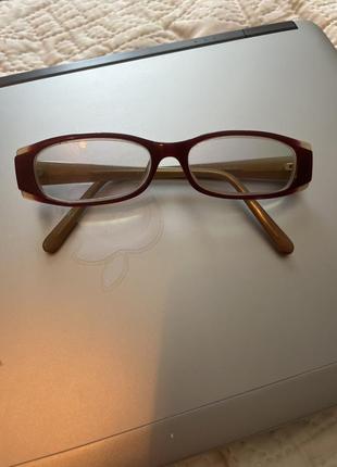 Оправа для очков, отличное состояние. совсем недолго была в использовании, не подходит к типу лица