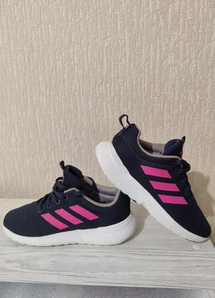 Детские кроссовки adidas 33 размер 21.5 см оригинал! в красивом состоянии.2 фото