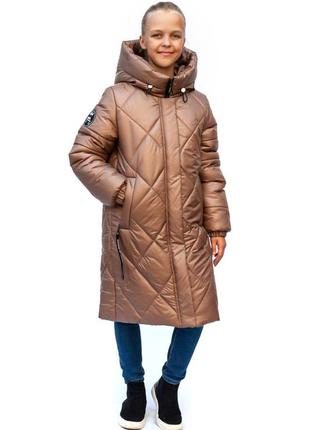 Зимовий пуховик