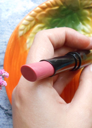 Помада catrice melting kiss №040 strong connection (нова) 250 грн.