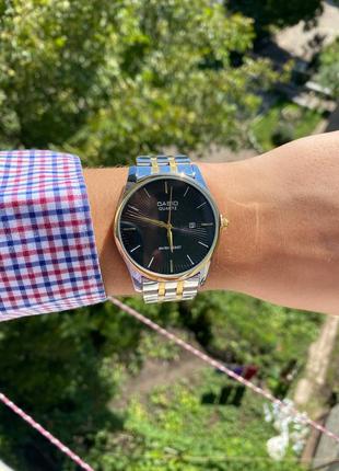 Годинник casio