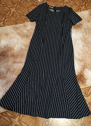 Модна сукня в смужку