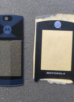 Стекло корпуса motorola v9 комплект