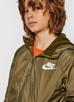 Демисезонная куртка nike jeune standard fit