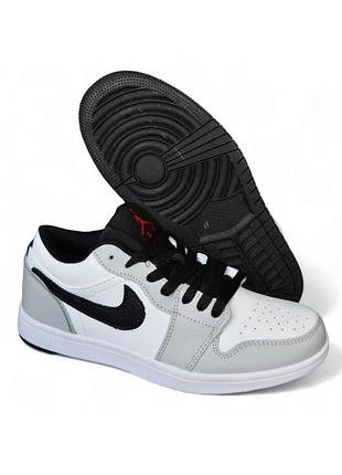 Кросівки nike air jordan 1 retro grey white black низкие кроссовки найк джордан серые с белым и чёрным