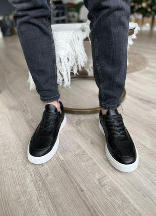 Туфли / кеды из натуральной кожи, черные на белой подошве стильные и удобные