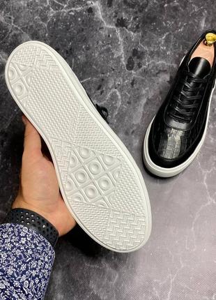 Туфли / кеды из натуральной кожи, черные на белой подошве стильные и удобные