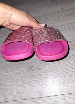 Шльопанці primark блискучі💥