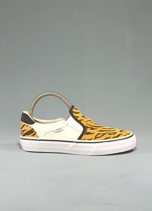 Vans off the wall
animal twill кеди