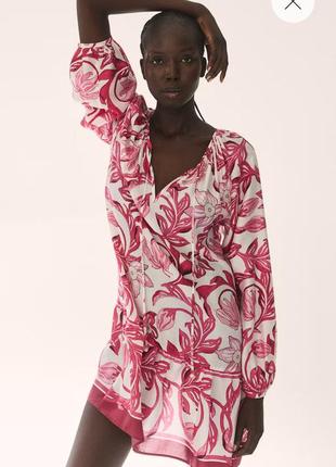 Розкішна міні сукня легка оверсайз з довгим рукавом