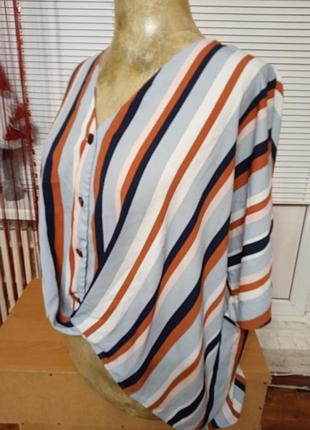 Яркая блуза р. 20 от primark