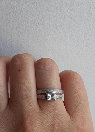 Серебряное кольцо
