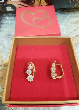 Продам сережки позолоченные - медцинское золото, сверху позолота