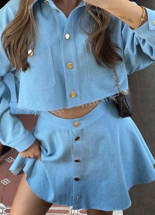 Костюм жіночий джинсовий трендовий піджак на гудзиках з кишенями спідниця коротка на високій посадці на гудзиках2 фото