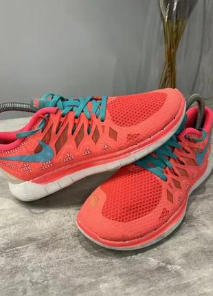 Nike free 5.0 бігові яскраві кросівки 36