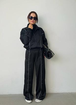 Брючный костюм двойка брюки + курточка, костюм со светоотражающими полосками, костюм с полосками на осень, srs