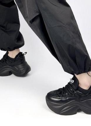 Кроссовки чёрные на платформе массивные кожаные4 фото