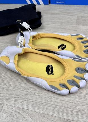 Коралкі кросівки vibram fivefingers жіночі 40