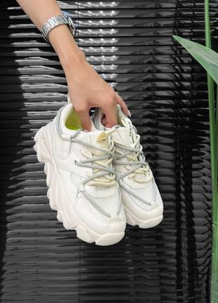 Жіночі кросівки літні бежеві