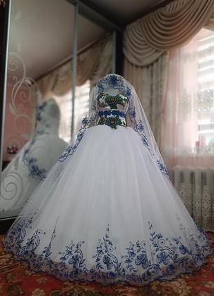 Весильное платье в украинском стиле1 фото