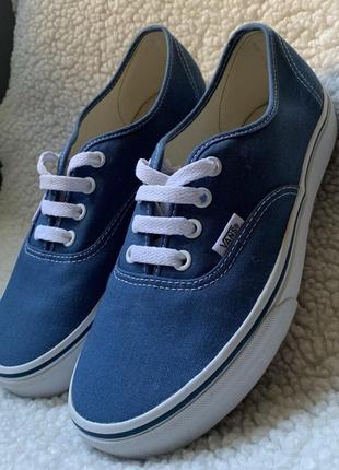 Кеды vans,новые.38 р