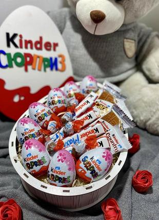 Подарочный набор со сладостями для любимой девушки, женщины, жены, сестры / на день рождение / kinder maxi2 фото
