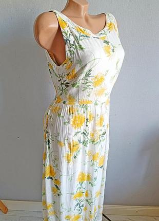 Сукня 100% віскоза, квітковий принт.