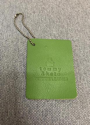 Шкіряний брелок tommy & kate