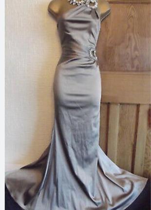 Шикарное нарядное вечернее платье