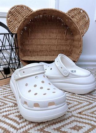 Crocs classic crush женские кроксы на платформе classic crush bone crocs white хит продаж