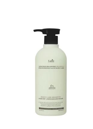 М’який шампунь для волосся з рослинними екстрактами la’dor newplex balancing shampoo 530 мл