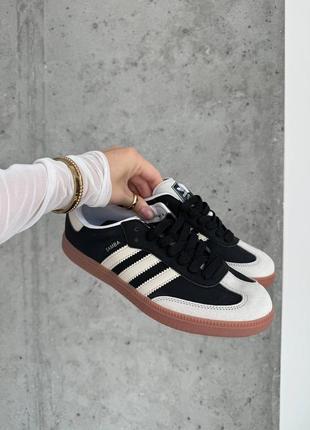 Кроссовки adidas orange