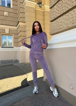 Костюм