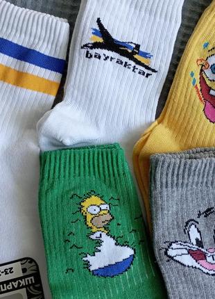 Розпродаж шкарпетки високі білі з малюнками нові носки