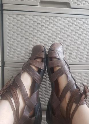 Шкіряні сандалі коричневі босоніжки без підборів 41 camel active4 фото