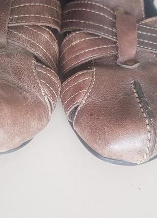 Кожаные сандали коричневые босоножки на низком каблуке7 фото