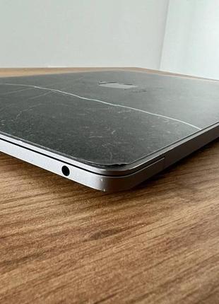 Macbook pro 13 (2017) i5/8/256